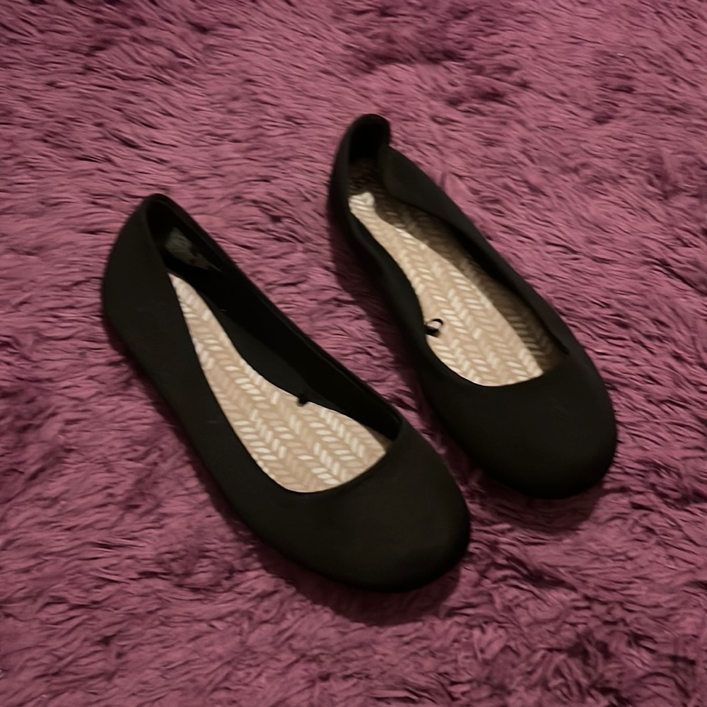 Black flats